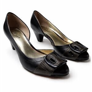 Nine & Co Black Leather Buckle Point-Toe Heels | Size 6M | Classic Work Pumps